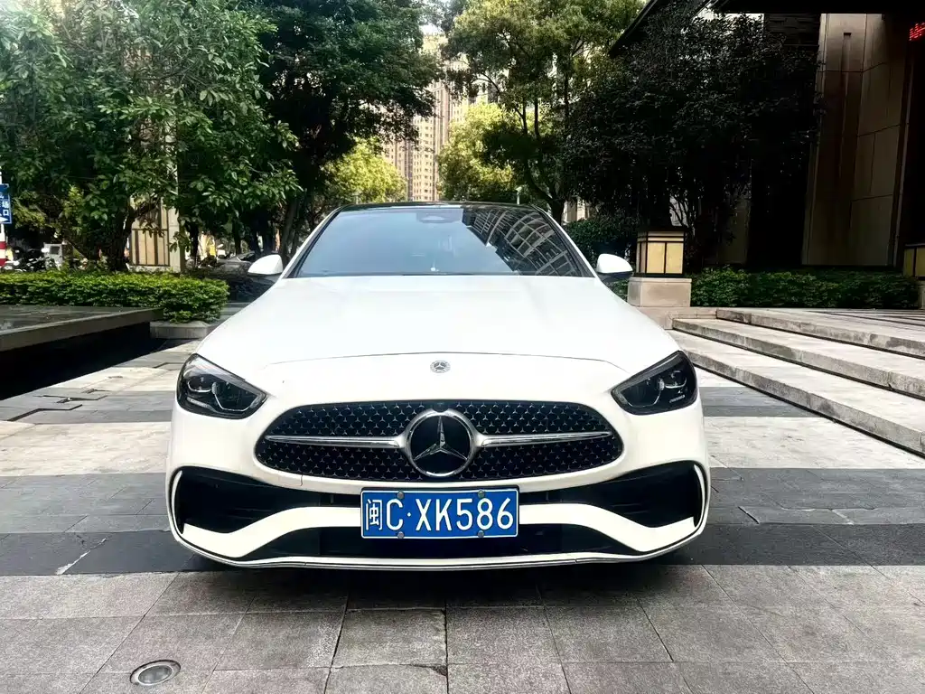 Mercedes-Benz C-Class 2023 — фото 3