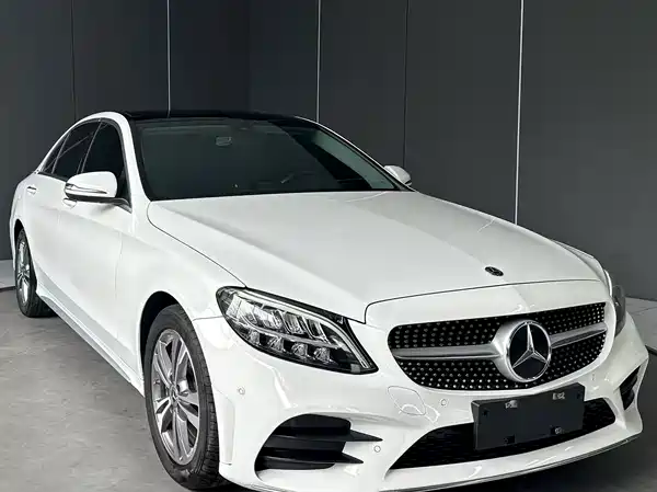 Mercedes-Benz C-Class 2021