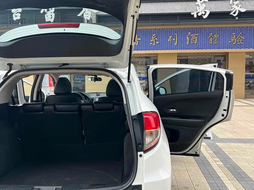 Honda Vezel 2022 — фото 20