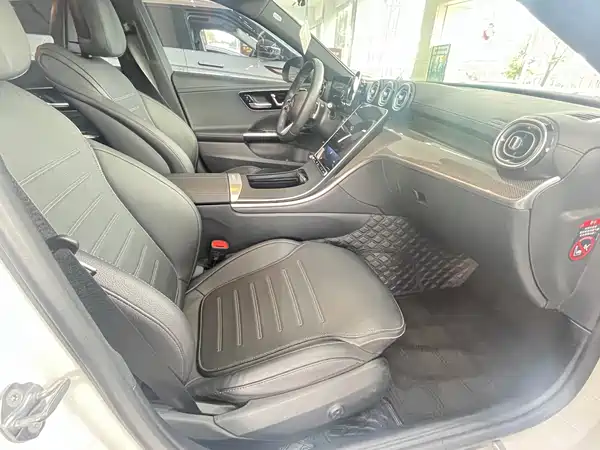 Mercedes-Benz C-Class 2023