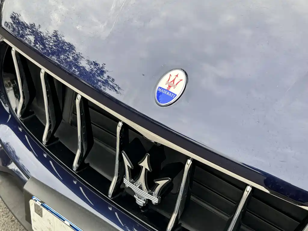 Maserati Levante 2016 — фото 9