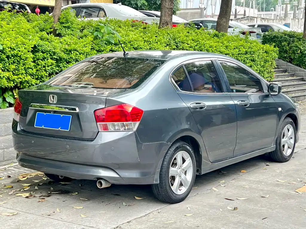 Honda City Classic 2011 — фото 11