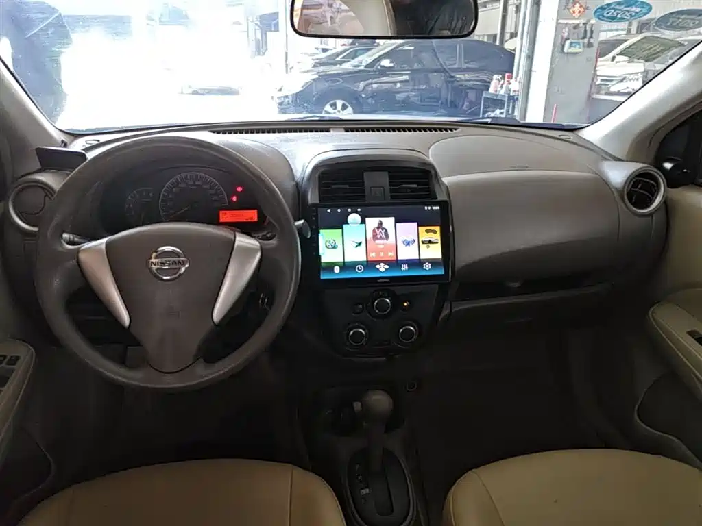 Nissan Sunny 2016 — фото 10
