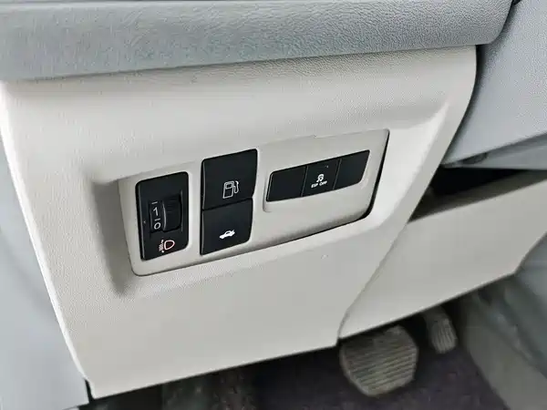 Citroën C4L 2013