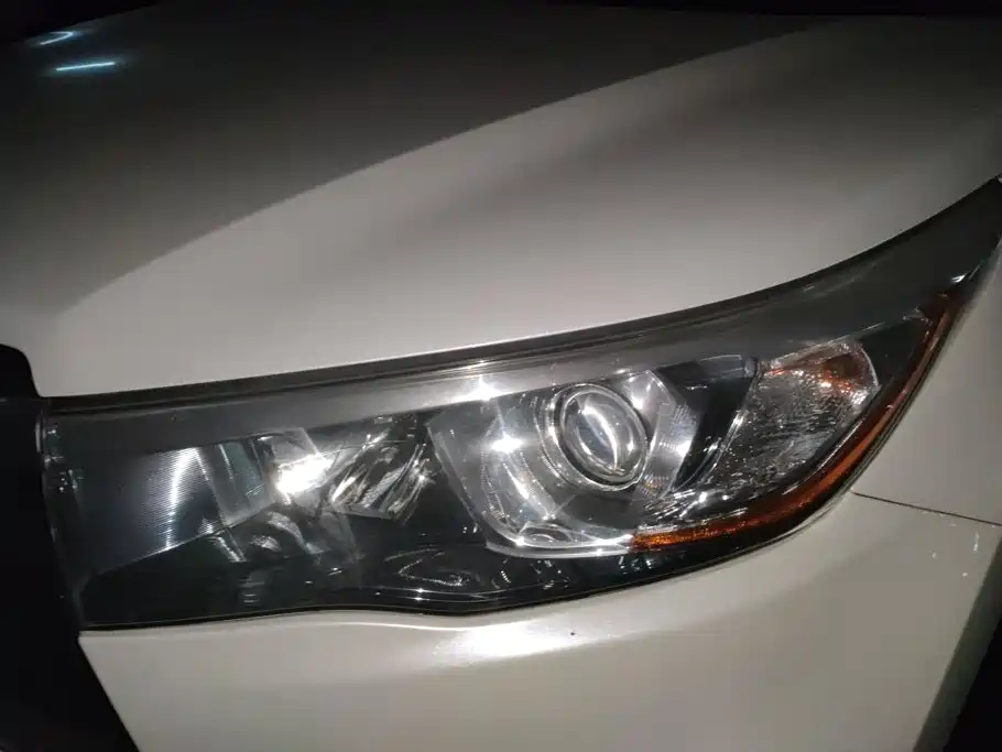 Toyota Highlander 2016