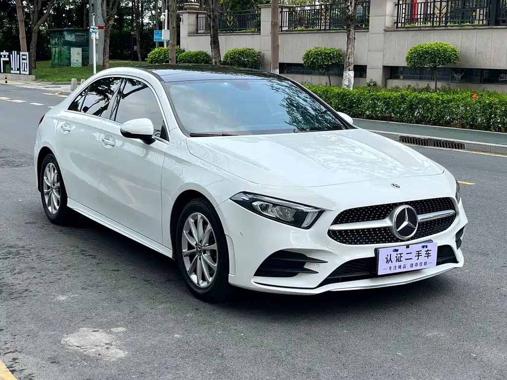 Mercedes-Benz A-Class 2022 — фото 3