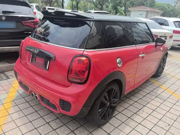MINI MINI 2019