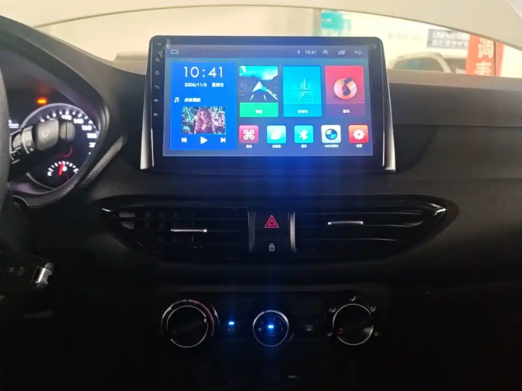 Hyundai Elantra 2019 — фото 13
