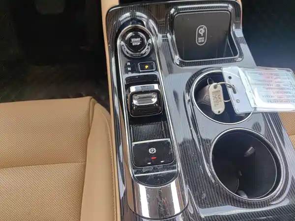 GAC Trumpchi E8 PHEV 2024