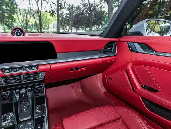 Porsche 911 2023
