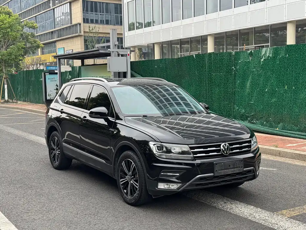 Volkswagen Tiguan L 2021 — фото 4