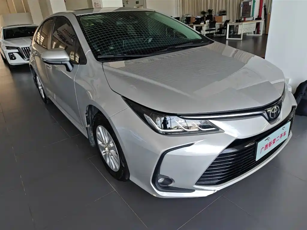 Toyota Corolla 2019 — фото 7