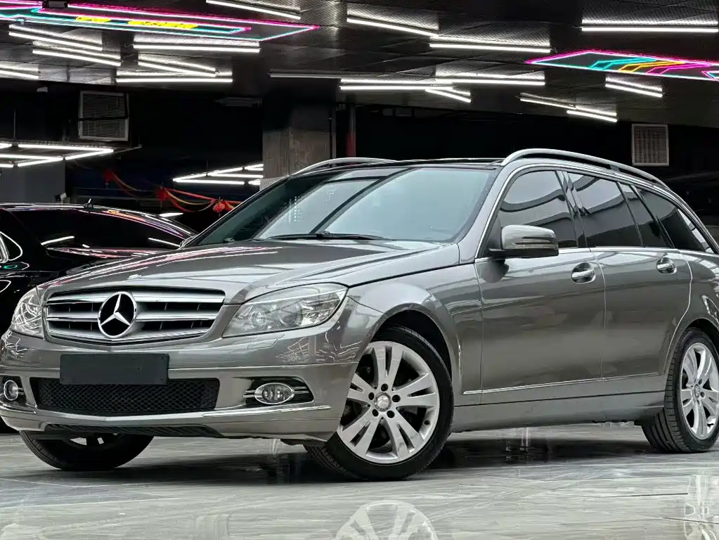Mercedes-Benz C-Class 2011 — фото 7