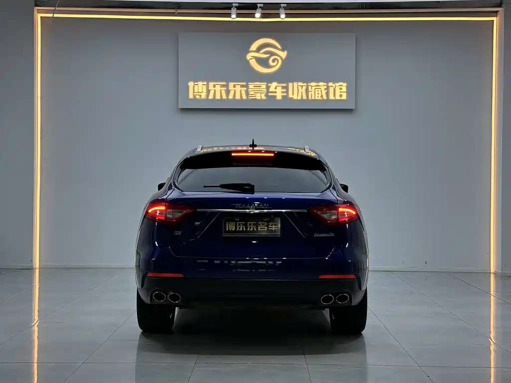 Maserati Levante 2019 — фото 16