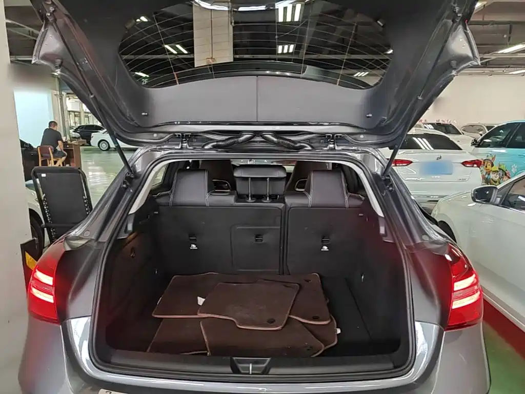 Mercedes-Benz GLA 2018 — фото 19