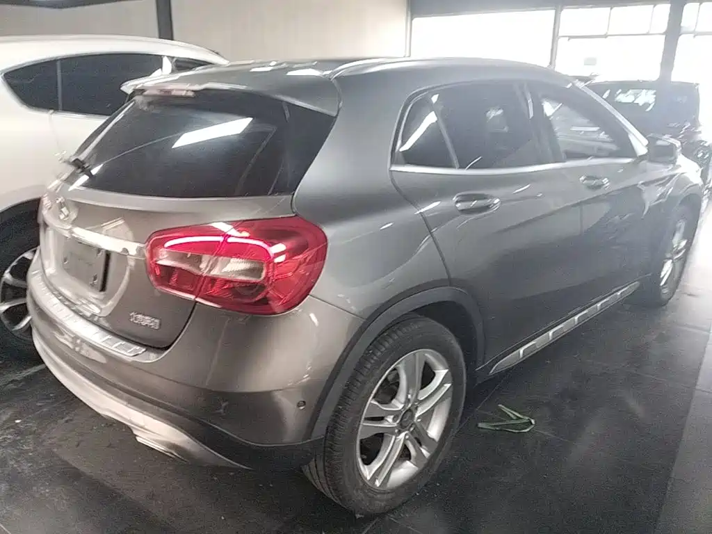 Mercedes-Benz GLA 2017 — фото 7
