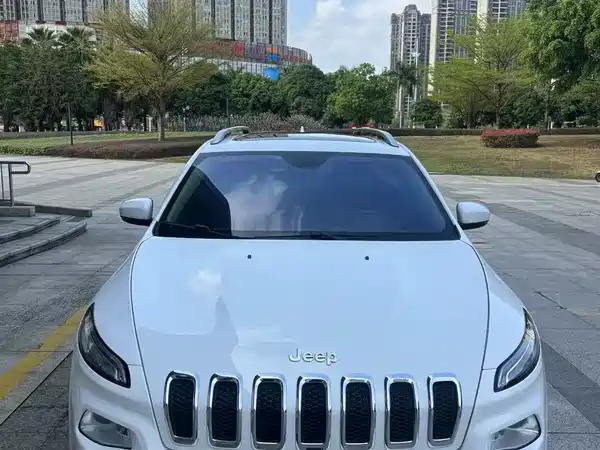 Jeep Cherokee 2016