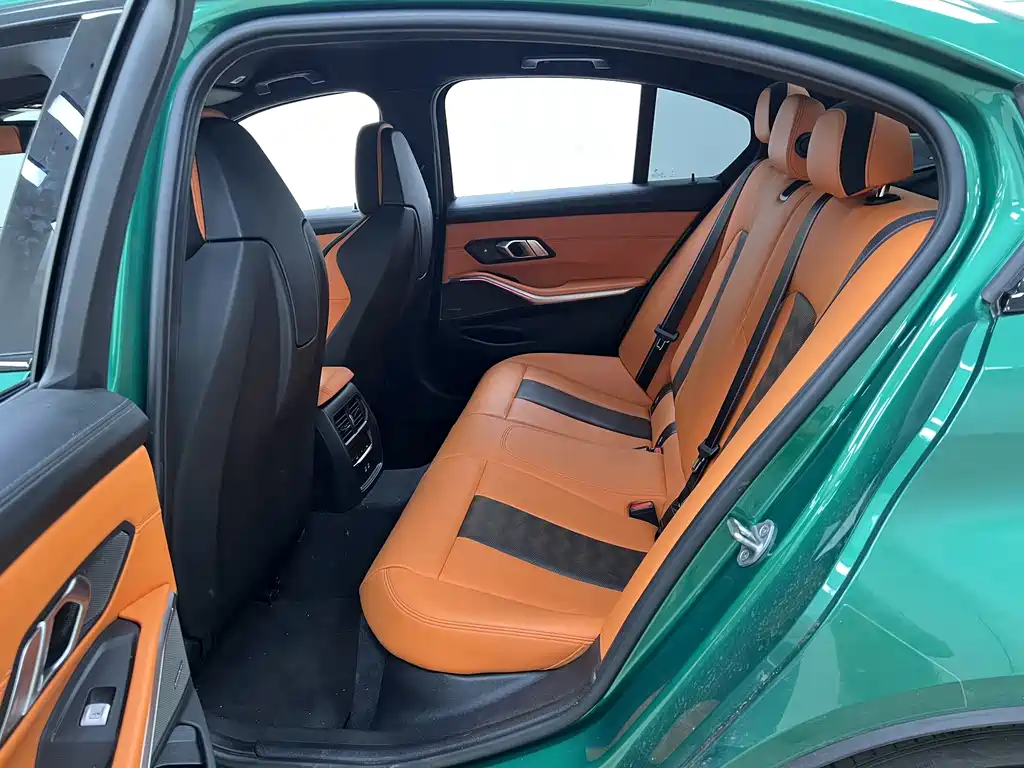 BMW M3 2025 — фото 17