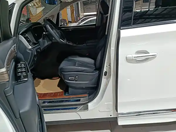 GAC Trumpchi M8 2021