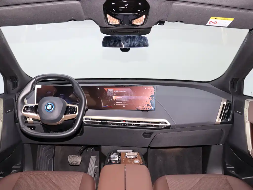 BMW iX 2022 — фото 19