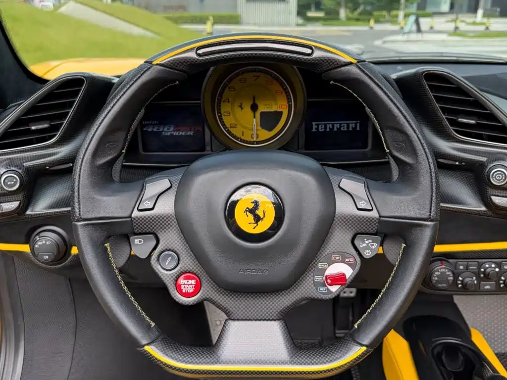 Ferrari 488 2019 — фото 14