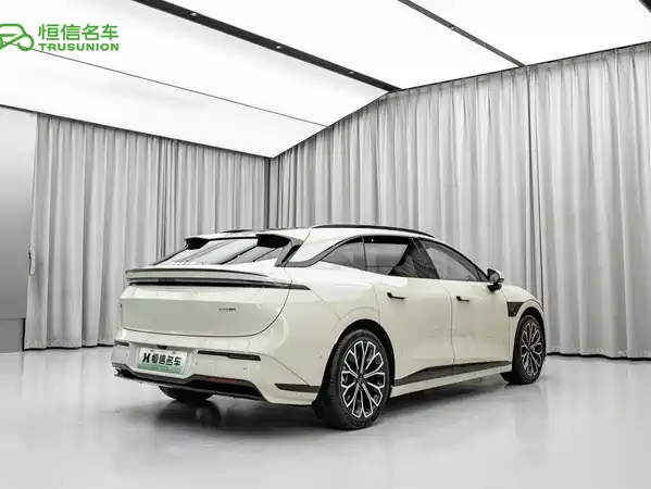 Zeekr 007GT 2025