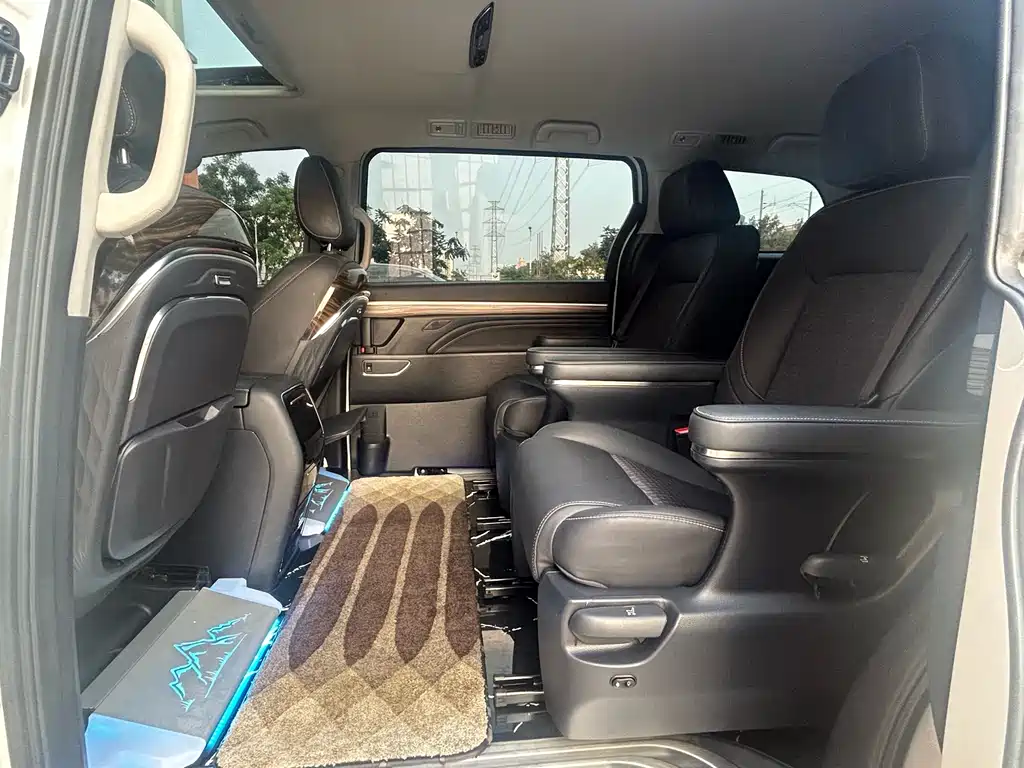 GAC Motor Trumpchi M8 2023 — фото 12