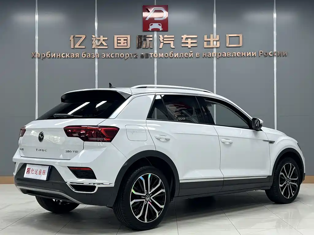 Volkswagen T-Roc 2023
