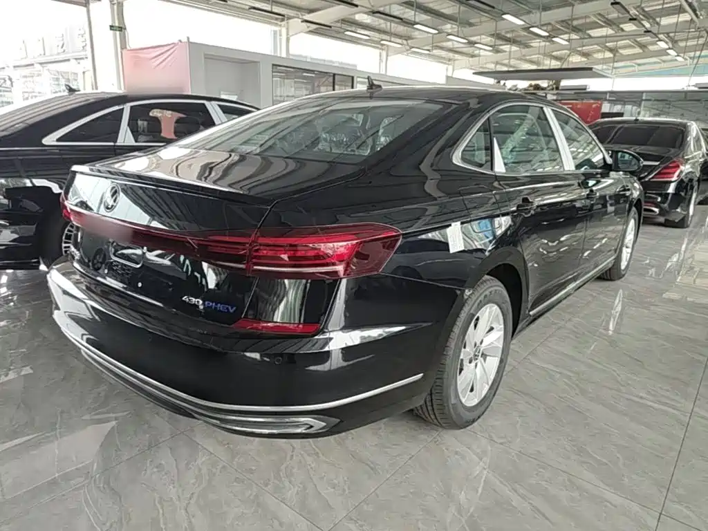 Volkswagen Passat PHEV 2026 — фото 7