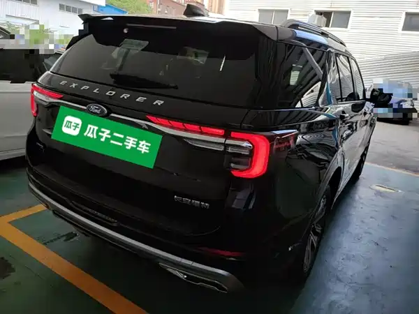 Ford Explorer 2025