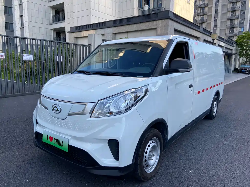 Maxus EV30 2024