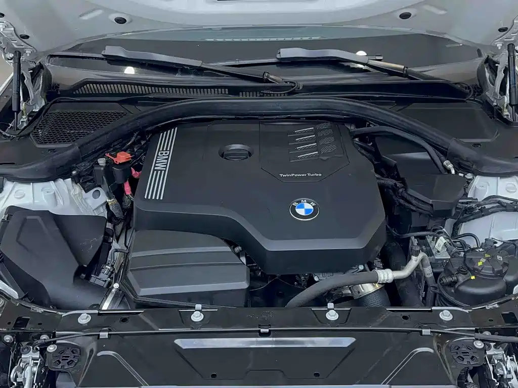 BMW 3 Series 2023 — фото 14