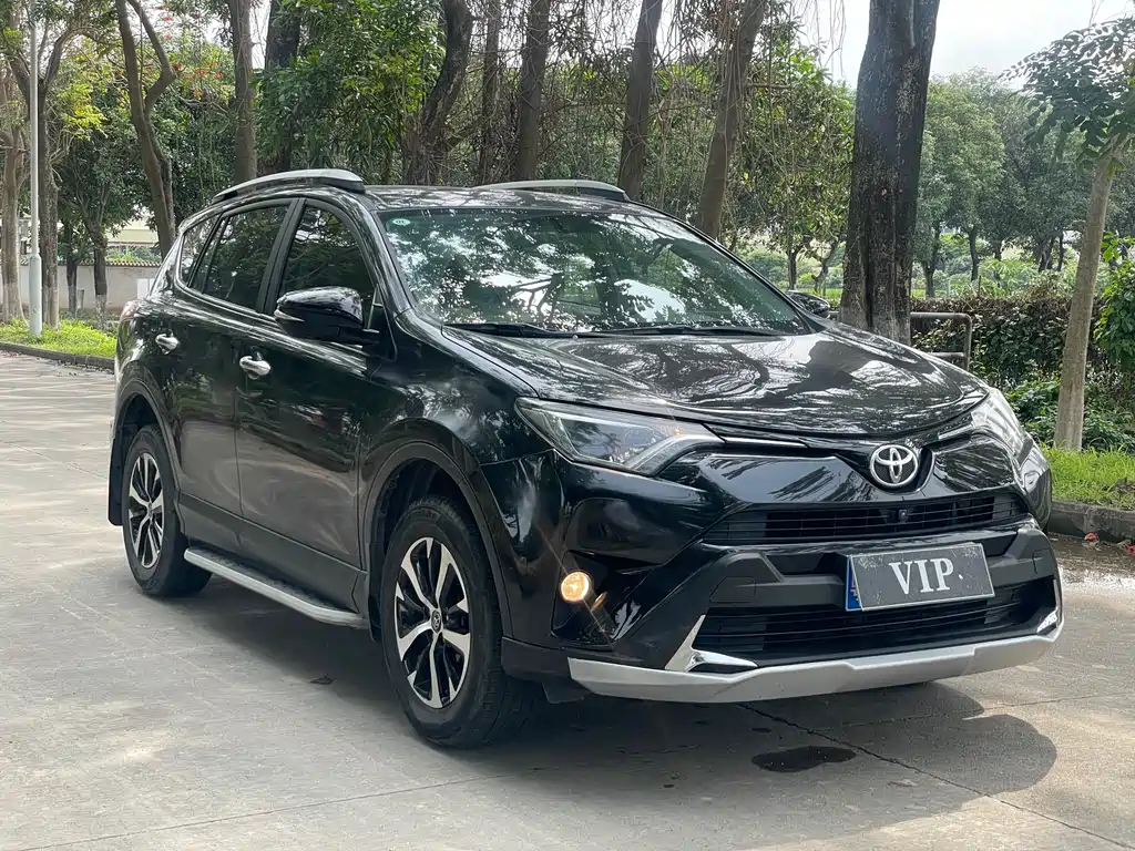 Toyota RAV4 2017 — фото 6