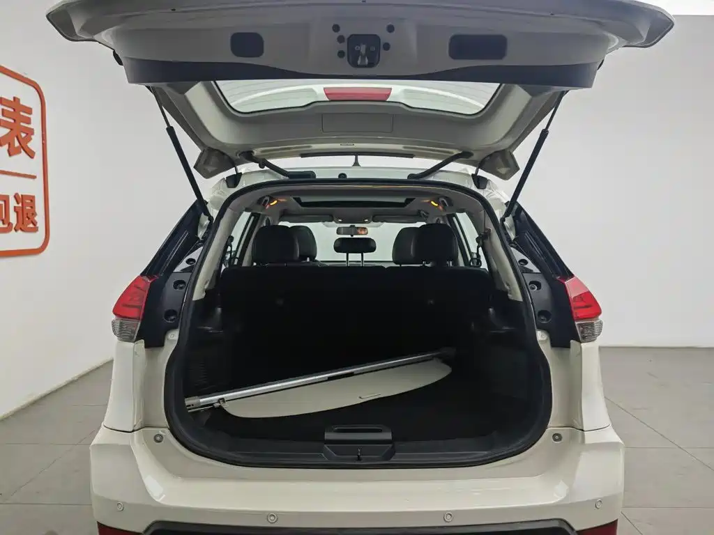 Nissan X-Trail 2018 — фото 16