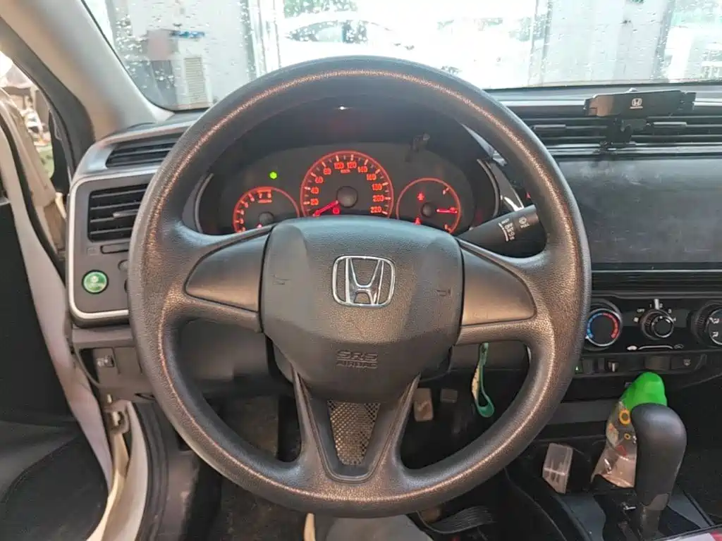 Honda City 2016 — фото 11