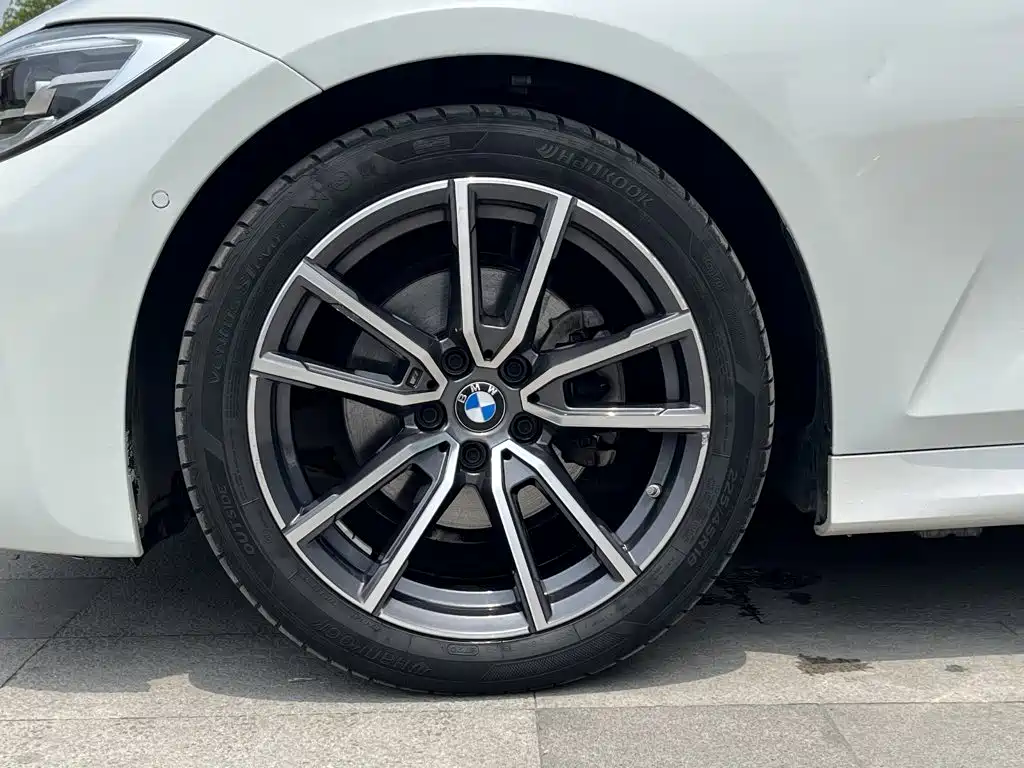 BMW 3 Series 2020 — фото 20