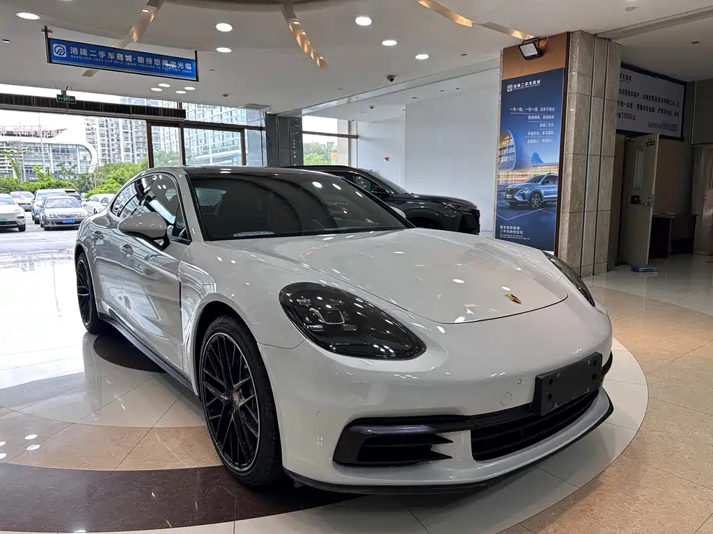 Porsche Panamera 2018 — фото 3