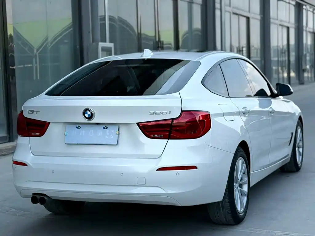 BMW 3 Series GT 2017 — фото 6