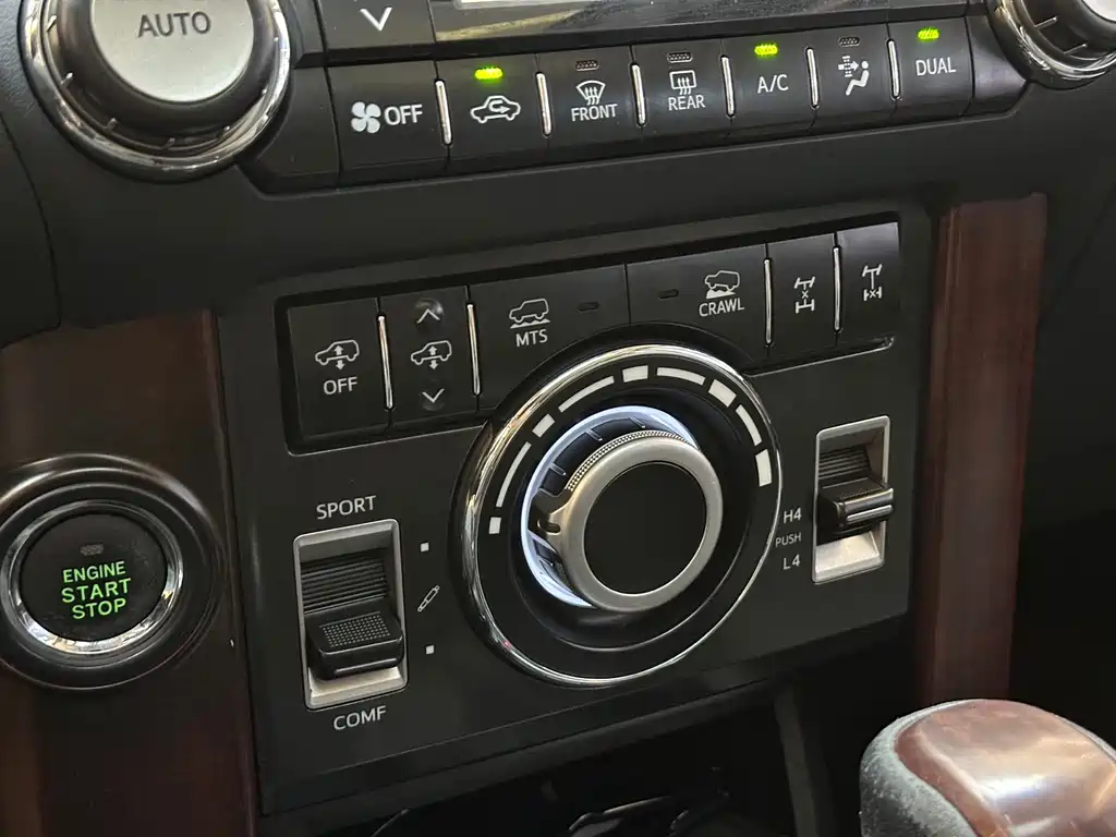 Toyota Prado 2015 — фото 12