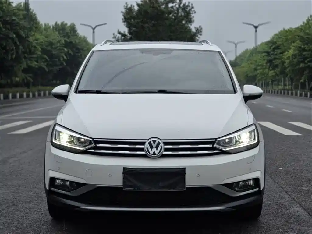Volkswagen Touran 2019 — фото 2