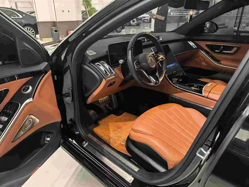 Mercedes-Benz S-Class 2024 — фото 2