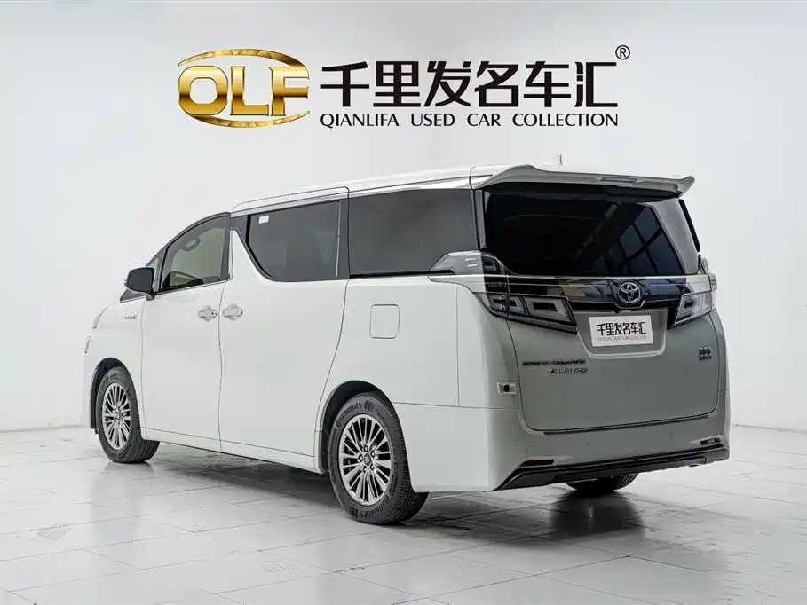 Toyota Vellfire 2021 — фото 4