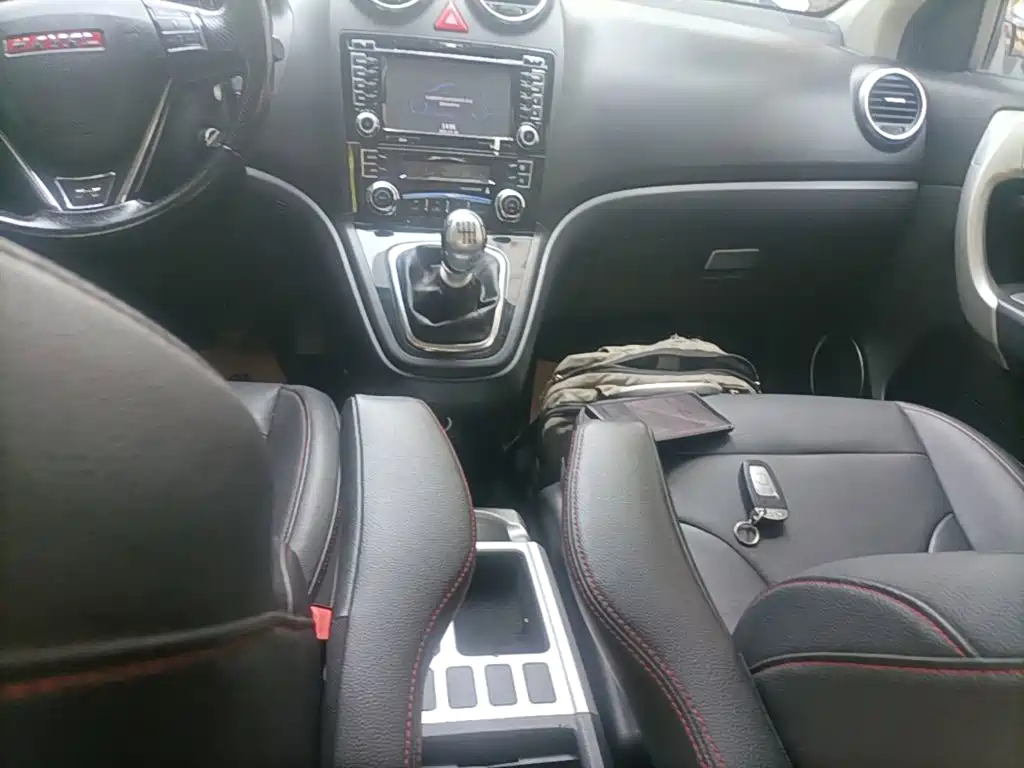Haval H6 2015 — фото 14