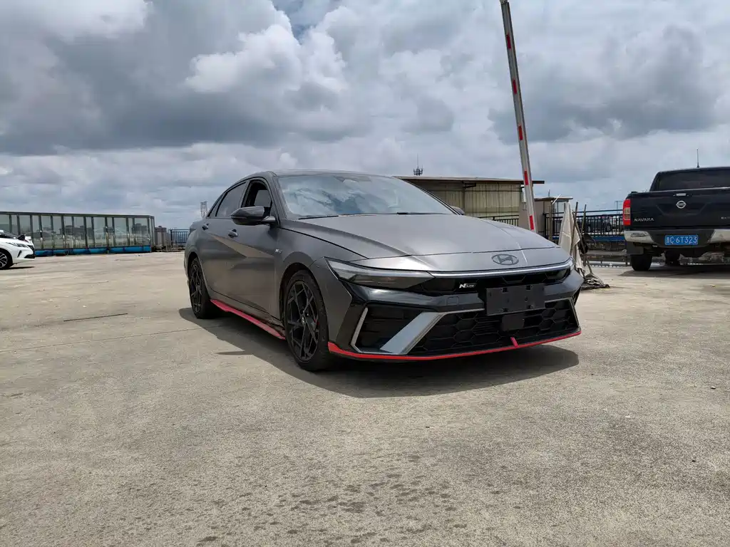 Hyundai Elantra 2024