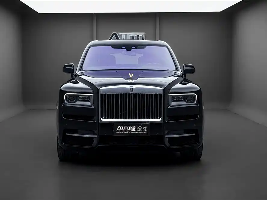 Rolls-Royce Cullinan 2021 — фото 2
