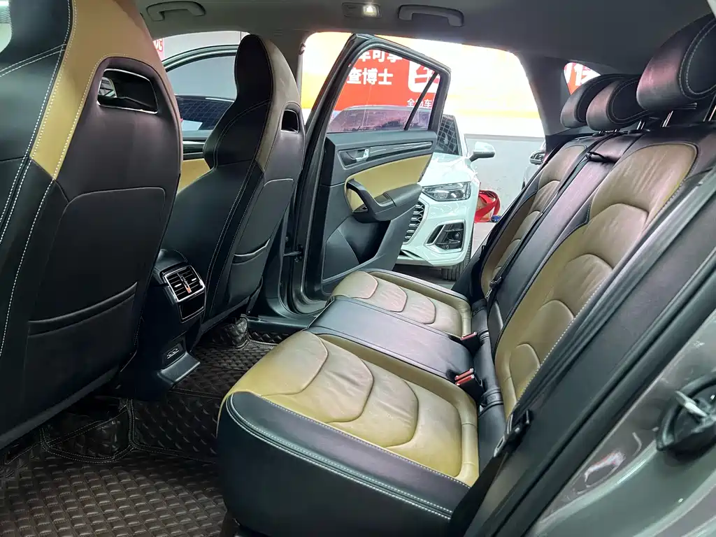 Skoda Kodiaq GT 2020 — фото 11