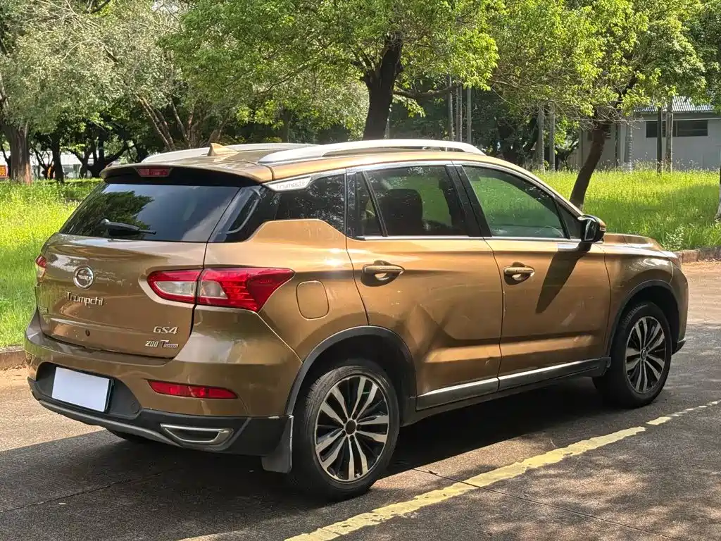 GAC Trumpchi GS4 2016 — фото 9