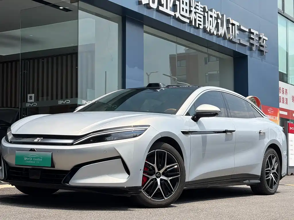 BYD Han L 2025 — фото 1