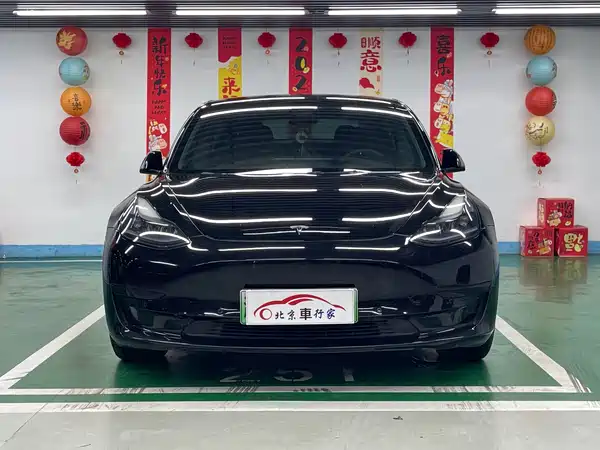 Tesla Model 3 2023