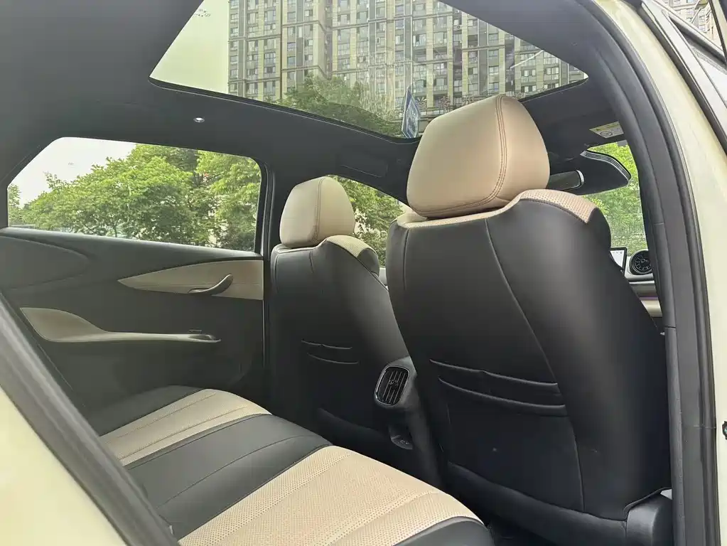 BYD Dolphin 2025 — фото 12